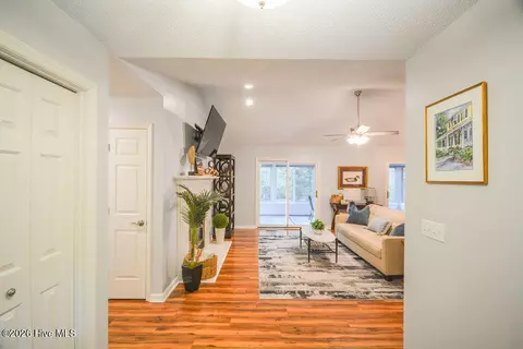 Entry Way - 6 Spruce Ln, Pinehurst, NC 28374 photo 5 of 5