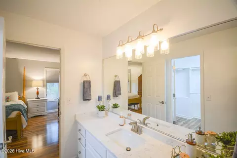 Bath - 6 Spruce Ln, Pinehurst, NC 28374 photo 6 of 7