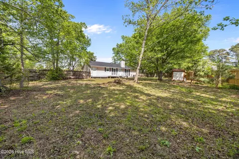 Exterior - 104 Lanell Ct, Hubert, NC 28539 photo 7 of 10