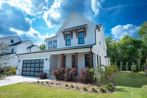 8249 Winding Creek Cir, Wilmington, NC 28411