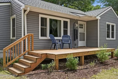 465 N Leak St, Southern Pines, NC 28387