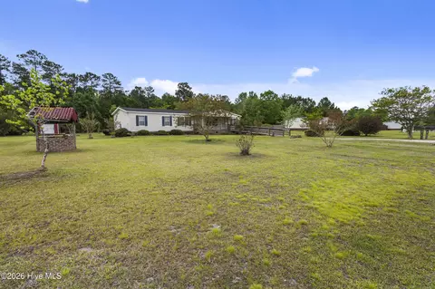 101 Aberdeen Ln, Jacksonville, NC 28540