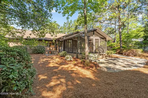 Exterior - 3 Mcdonald Pl, Pinehurst, NC 28374 photo 7 of 12