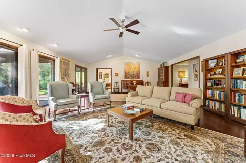 Living - 3 Mcdonald Pl, Pinehurst, NC 28374 photo 2 of 3
