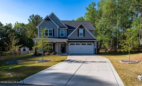 404 Endicott Ct, Carthage, NC 28327