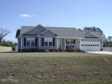 214 Raven Ridge Ct, Swansboro, NC 28584