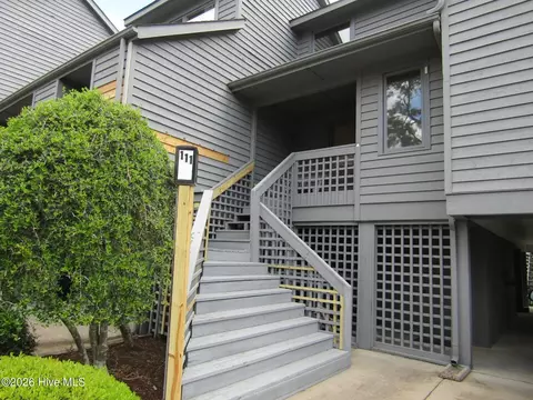 111 Forecastle Ct, Washington, NC 27889