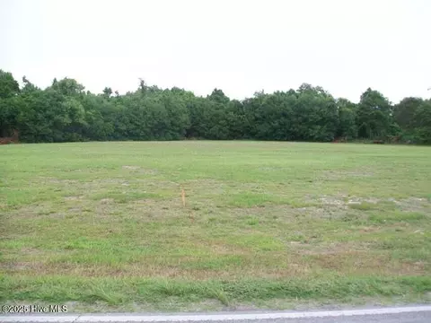 213 Shell Rock Landing Rd, Hubert, NC 28539