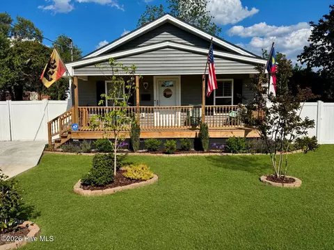 216 Jones St, New Bern, NC 28562