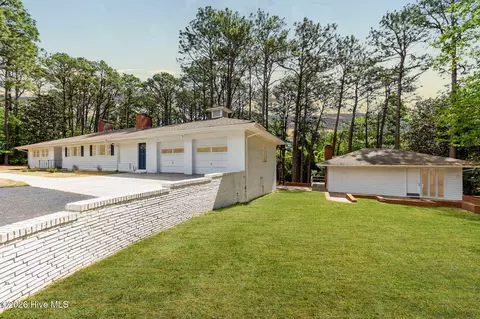 1010 Bion Butler Rd, Aberdeen, NC 28315