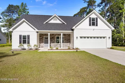 521 Leatherwood Dr NW, Calabash, NC 28467