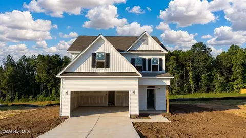 664 Springtooth Dr, Zebulon, NC 27597