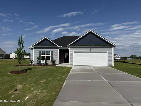 57 Tuscarora Dr, La Grange, NC 28551