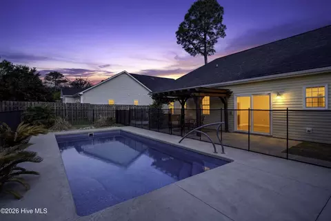 6404 Shire Ln, Wilmington, NC 28411