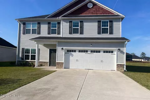 1011 Sailfish St, New Bern, NC 28562
