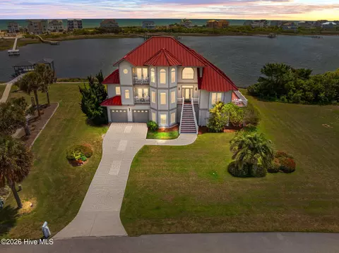 18 Sailview Dr, North Topsail Beach, NC 28460