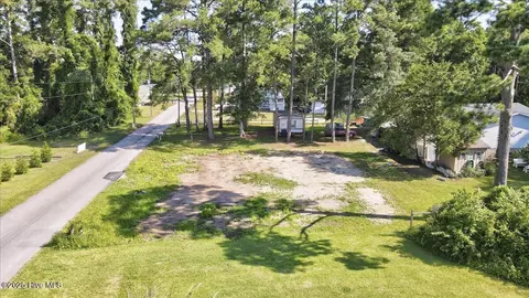 1851 Inland Dr SW, Ocean Isle Beach, NC 28469