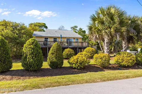 7028 Archers Creek Dr S, Emerald Isle, NC 28594