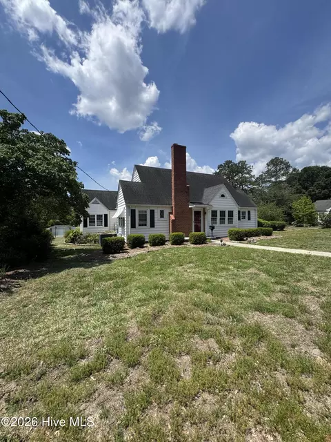 409 Myrtle Ave, Hamlet, NC 28345