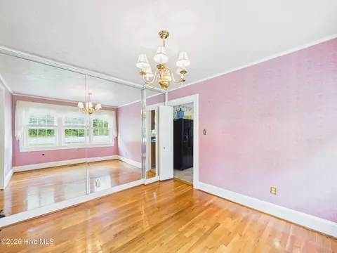 Dining - 409 Myrtle Ave, Hamlet, NC 28345 photo 1 of 1