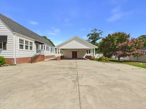 Exterior - 409 Myrtle Ave, Hamlet, NC 28345 photo 5 of 6