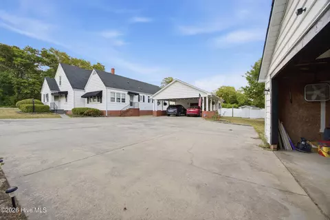Exterior - 409 Myrtle Ave, Hamlet, NC 28345 photo 2 of 4