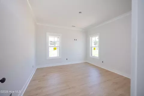 Bedroom - 170 Lake Point Ln, Clinton, NC 28328 photo 2 of 4