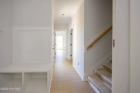 Entry Way - 170 Lake Point Ln, Clinton, NC 28328 photo 3 of 6