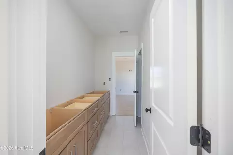 Entry Way - 170 Lake Point Ln, Clinton, NC 28328 photo 5 of 6