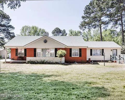 3313 Amherst Rd, Rocky Mount, NC 27804