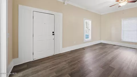 Living - 465 Third St, Ayden, NC 28513 photo 3 of 6