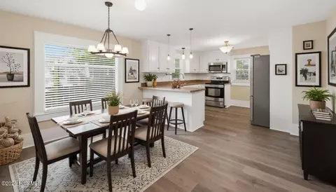 Dining - 465 Third St, Ayden, NC 28513 photo 1 of 1