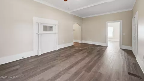 Living - 465 Third St, Ayden, NC 28513 photo 4 of 6