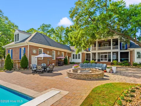 Exterior - 404 Shoreline Dr E, Sunset Beach, NC 28468 photo 11 of 18