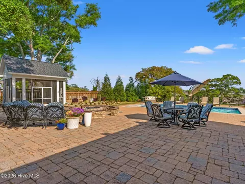 Exterior - 404 Shoreline Dr E, Sunset Beach, NC 28468 photo 9 of 18