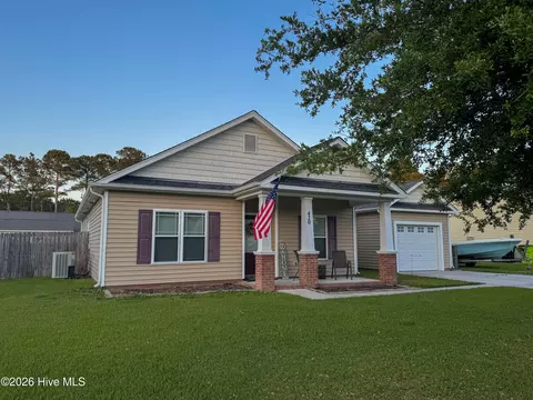 420 Patriots Point Ln, Swansboro, NC 28584