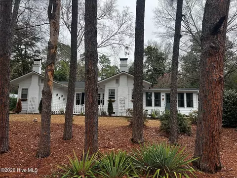 106 Rush St, Aberdeen, NC 28315