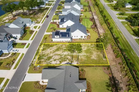 134 Bluenose Ln, Hampstead, NC 28443