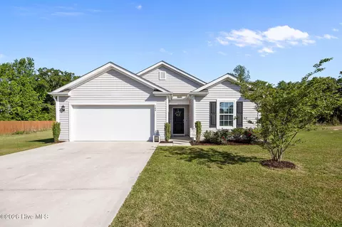 144 Bur Oaks Blvd, Newport, NC 28570