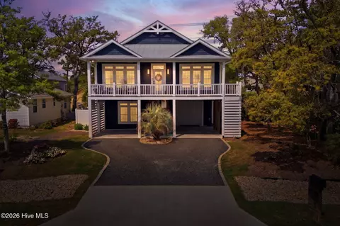 225 NE 54th St, Oak Island, NC 28465