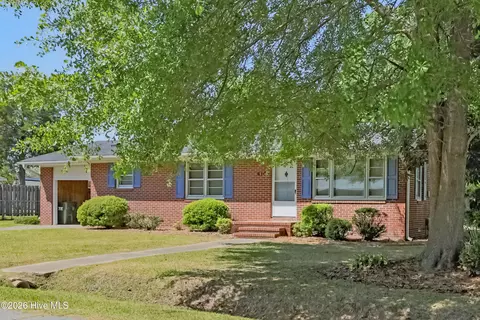 610 W Church St, Beulaville, NC 28518