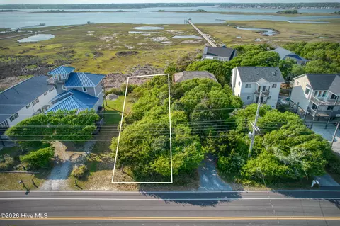 1131 S Topsail Dr, Surf City, NC 28445