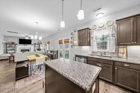 Kitchen - 1024 Hydrangea Dr, Aberdeen, NC 28315 photo 2 of 2