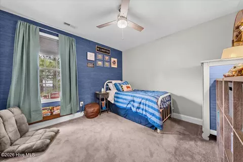 Bedroom - 1024 Hydrangea Dr, Aberdeen, NC 28315 photo 1 of 8
