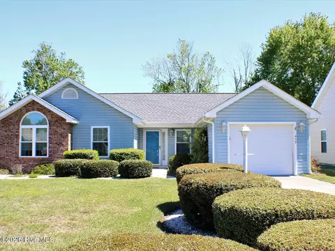 457 Hampton St, Calabash, NC 28467
