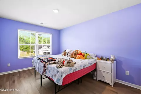 Bedroom - 697 Poppleton Dr, Hampstead, NC 28443 photo 5 of 6