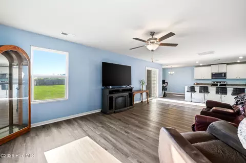Living - 697 Poppleton Dr, Hampstead, NC 28443 photo 1 of 1