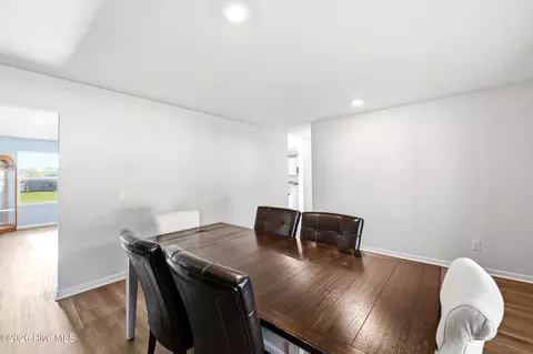 Dining - 697 Poppleton Dr, Hampstead, NC 28443 photo 2 of 2