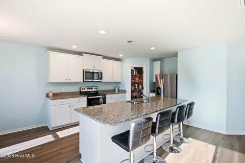 Kitchen - 697 Poppleton Dr, Hampstead, NC 28443 photo 1 of 5