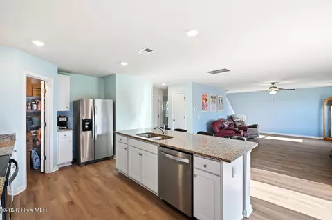 Kitchen - 697 Poppleton Dr, Hampstead, NC 28443 photo 3 of 5